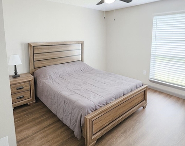 9735 Stonemont Road - Photo Thumbnail 6