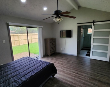 9735 Stonemont Road - Photo Thumbnail 4