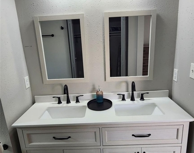 9735 Stonemont Road - Photo Thumbnail 8