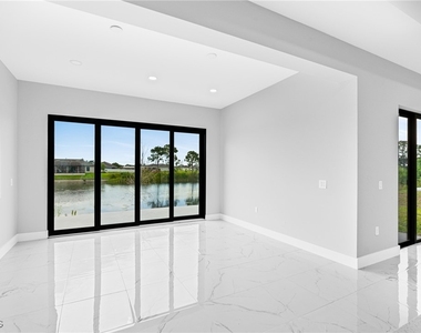2511 Nw 25th Street - Photo Thumbnail 6