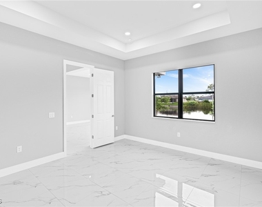 2507 Nw 25th Street - Photo Thumbnail 13