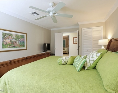 6810 Sand Pointe Circle - Photo Thumbnail 12