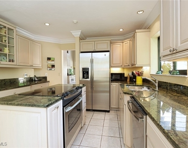 6810 Sand Pointe Circle - Photo Thumbnail 5