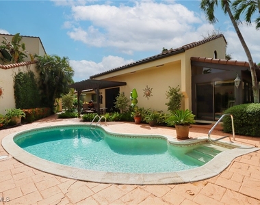 6810 Sand Pointe Circle - Photo Thumbnail 18