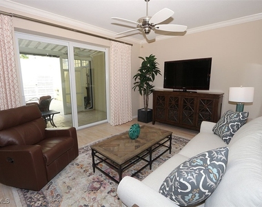 1080 5th Street S - Photo Thumbnail 7