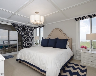 6849 Grenadier Boulevard - Photo Thumbnail 7