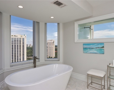 6849 Grenadier Boulevard - Photo Thumbnail 10