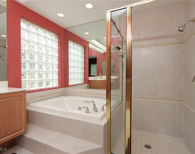 5901 Ashford Lane - Photo Thumbnail 11