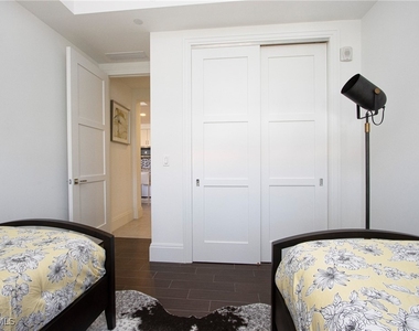 1035 3rd Avenue S - Photo Thumbnail 14