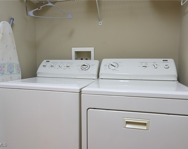 5815 Persimmon Way - Photo Thumbnail 18
