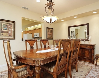 5815 Persimmon Way - Photo Thumbnail 3