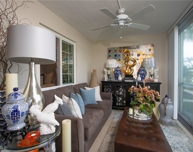 4200 Belair Lane - Photo Thumbnail 5