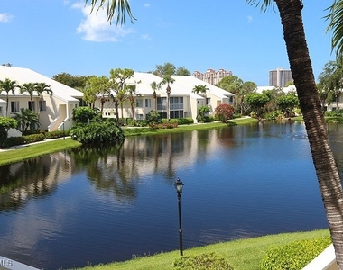 784 Willowbrook Drive - Photo Thumbnail 6