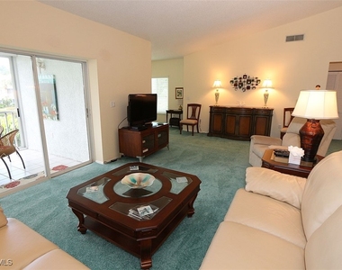 784 Willowbrook Drive - Photo Thumbnail 9