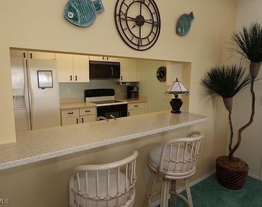784 Willowbrook Drive - Photo Thumbnail 12