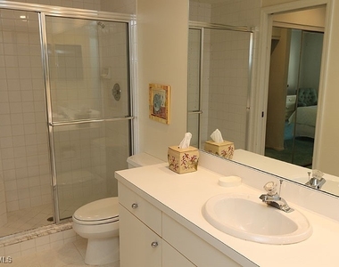 784 Willowbrook Drive - Photo Thumbnail 4