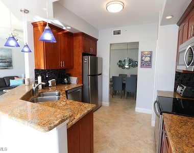 2110 Arielle Drive - Photo Thumbnail 6