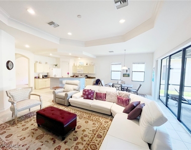 1366 Serrano Circle - Photo Thumbnail 9