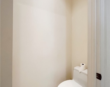 1366 Serrano Circle - Photo Thumbnail 26