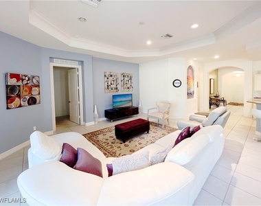 1366 Serrano Circle - Photo Thumbnail 10