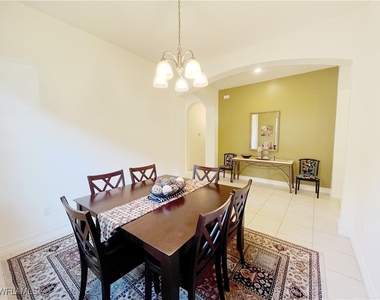 1366 Serrano Circle - Photo Thumbnail 13