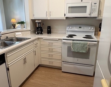 435 S Anaheim Hills Road - Photo Thumbnail 16