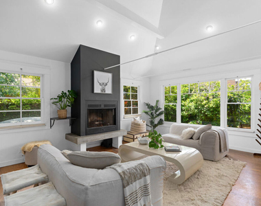 340 5th Avenue - Photo Thumbnail 3