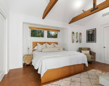 340 5th Avenue - Photo Thumbnail 32