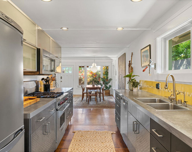 340 5th Avenue - Photo Thumbnail 15