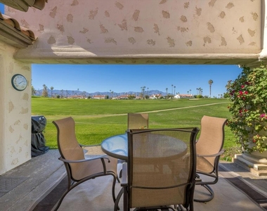 259 Vista Royale Circle W - Photo Thumbnail 2