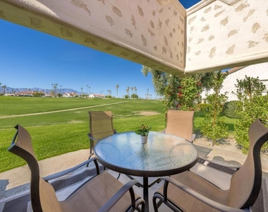 259 Vista Royale Circle W - Photo Thumbnail 3