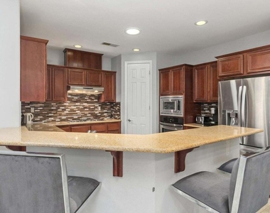 83631 Himilaya Drive - Photo Thumbnail 14