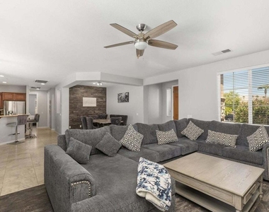 83631 Himilaya Drive - Photo Thumbnail 9