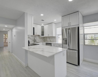 318 Monaco Boulevard - Photo Thumbnail 26