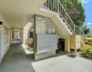 318 Monaco Boulevard - Photo Thumbnail 4