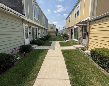 20124 Oak Lane - Photo Thumbnail 15