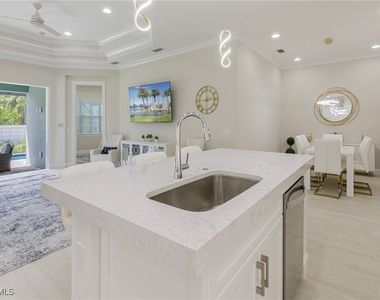 8909 Yucatan Court - Photo Thumbnail 7