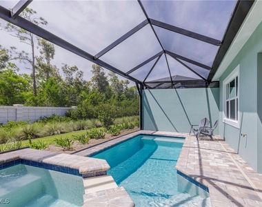 8909 Yucatan Court - Photo Thumbnail 5