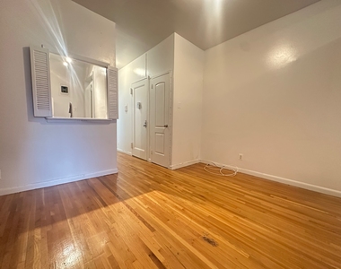 316 East 83rd Street - Photo Thumbnail 1