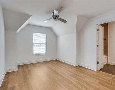 3428 Rosedale Avenue - Photo Thumbnail 6