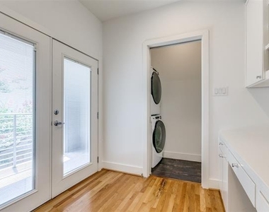 3428 Rosedale Avenue - Photo Thumbnail 5