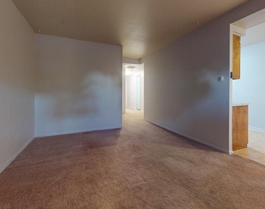 717 Red Lion Road - Photo Thumbnail 2
