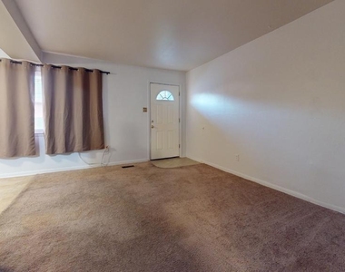 717 Red Lion Road - Photo Thumbnail 1