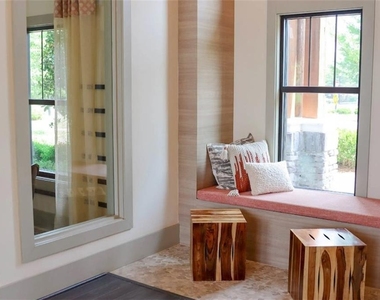 30 Laurel Canyon Village Circle - Photo Thumbnail 10