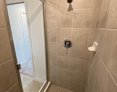 15275 Green Acres Avenue - Photo Thumbnail 6