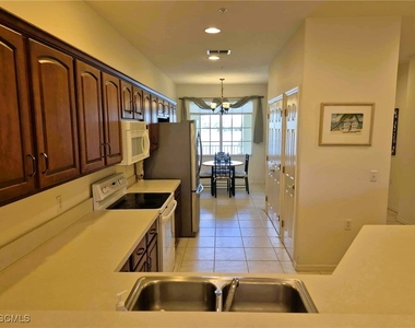 20031 Sanibel View Circle - Photo Thumbnail 10