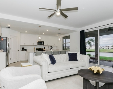 5661 Melbourne Court - Photo Thumbnail 14