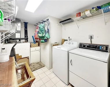 905 Augusta Boulevard - Photo Thumbnail 11