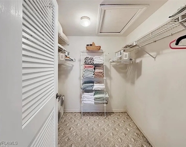 905 Augusta Boulevard - Photo Thumbnail 12