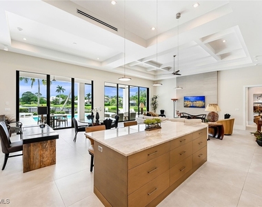4646 Crayton Road - Photo Thumbnail 6
